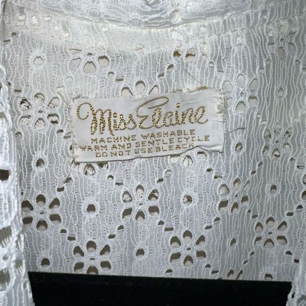 Vintage Miss Elaine 50s/60s white eyelet lace house robe - Picture 7 of 11